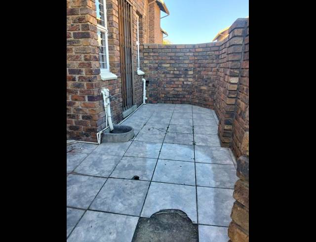 3 BEDROOM DUPLEX FOR SALE IN BIRCHLEIGH NORTH